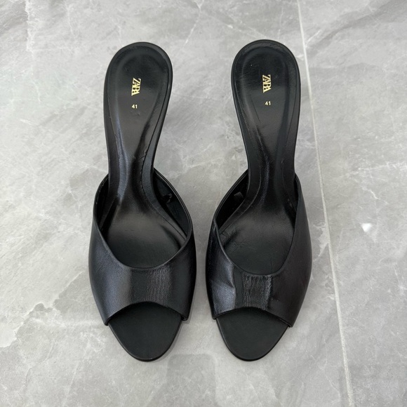NWOT Women’s Zara Leather Mule Slip On Heel Open Toe Sandals UK 8 EU 41 1303/210 - Picture 2 of 15
